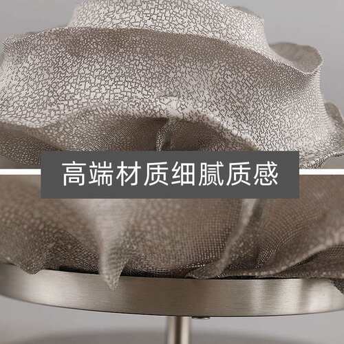北欧后现代轻奢设计师玫瑰花书房办公桌郁金香台灯创意床头花朵灯