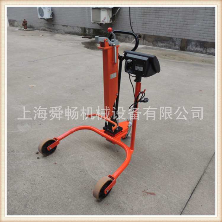 厂供电子称手动油桶搬运车 称重手推圆桶升高车液压手拉油桶叉车