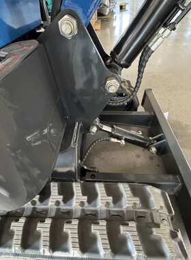 摊铺机履带板橡胶块RP601 RP602机械配件压路机减震块配件