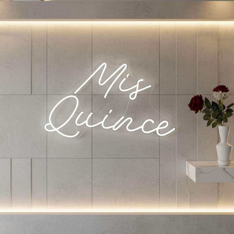 Mis Quince字母装饰灯挂饰氛围灯发光led灯牌灯Quincea?era装饰灯