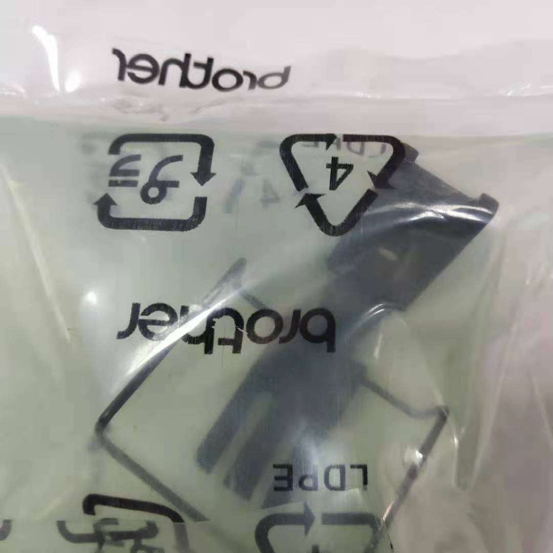 兄弟缝纫机配件8752压脚SA4052101