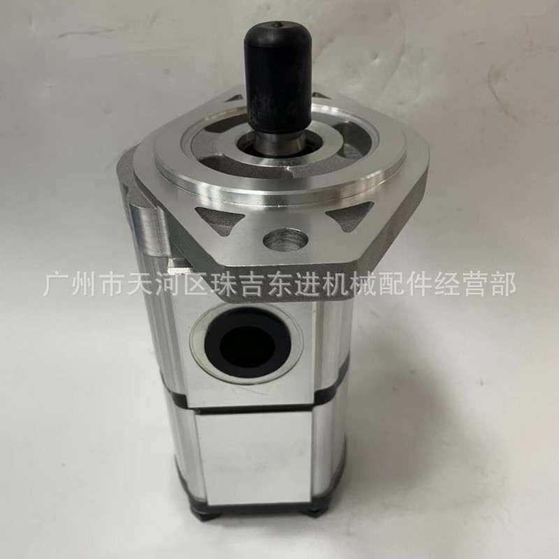 31QB-30130 31QB-30120  现代R480LC-9 R520LC-9风扇泵 FAN PUMP