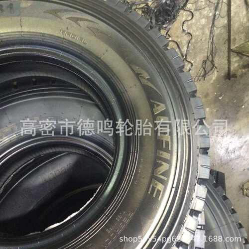 供应货车拖车轮胎1000R20子午线卡车钢丝胎10.00R20