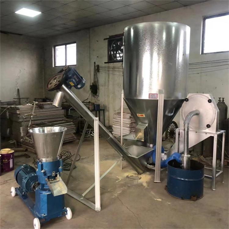 圆柱型饲料压粒机秸秆锯末秸秆造粒机家用鸡鸭鹅青储成型机