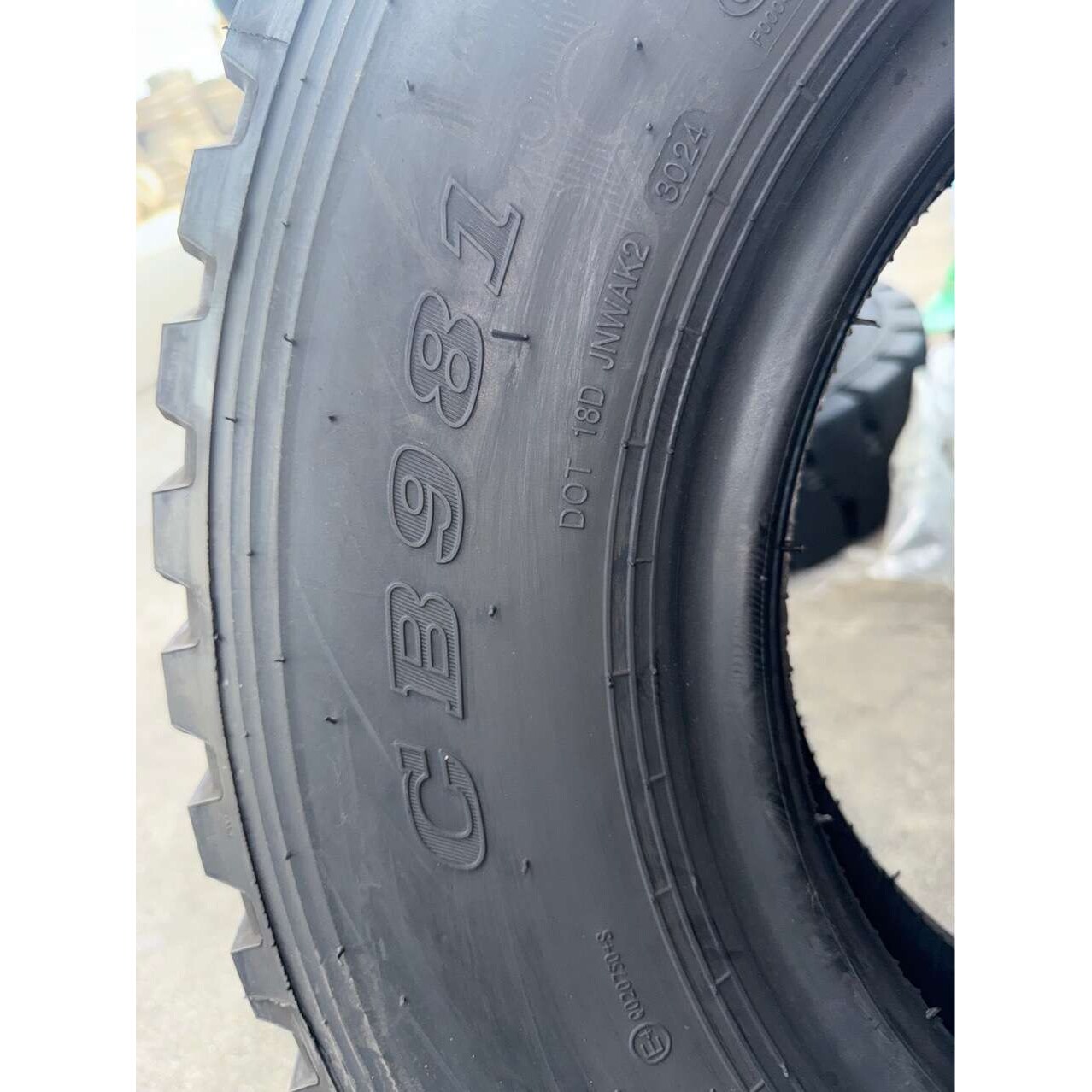 中策全诺卡车轮胎750R16中块花纹全钢丝子午线轮胎14PR 载重耐磨