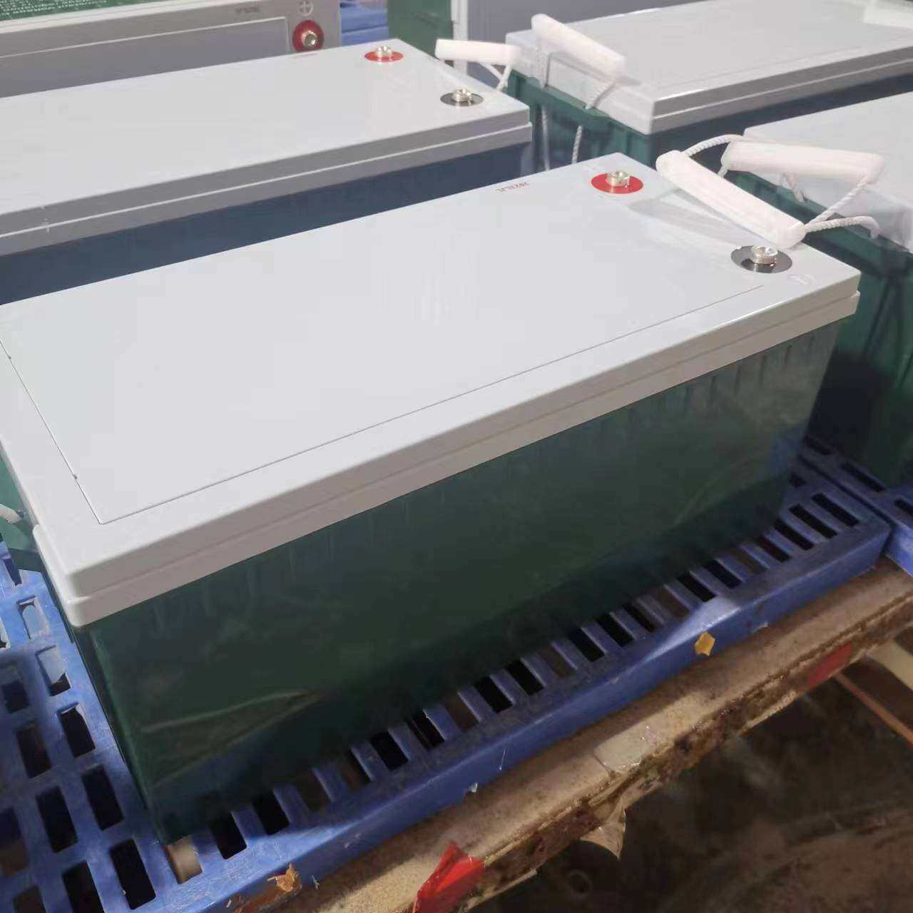 太阳能蓄电池12v200ah储能电池工商业家庭畜电瓶OEM可充电