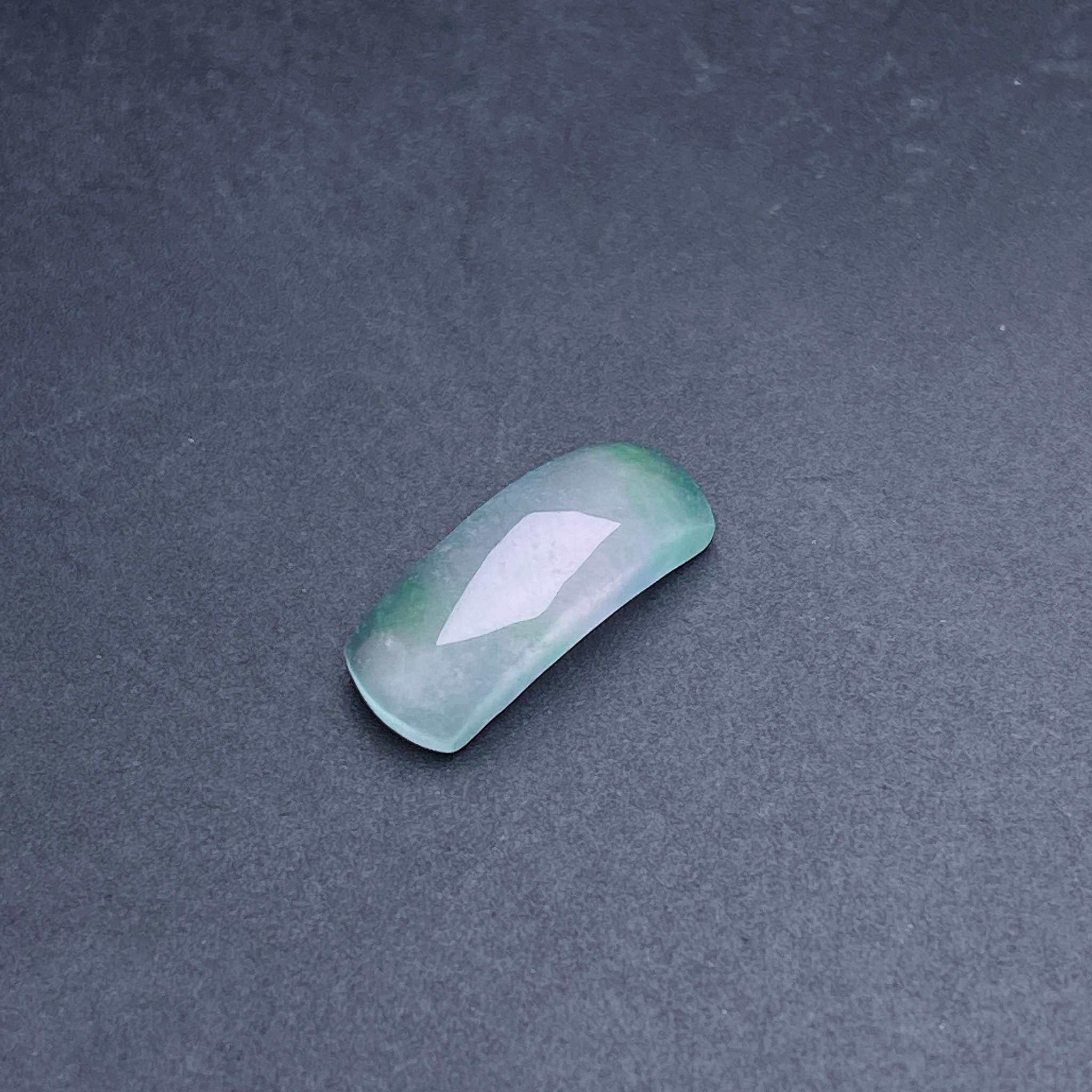 缅甸天然翡翠a货冰飘花马鞍戒面裸石fxj,尺寸:14.3-5.6-3.5mm