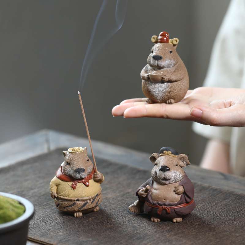 宜兴紫砂茶宠水豚卡皮巴拉茶宠摆件搞笑个性趣味八戒悟空香插可养