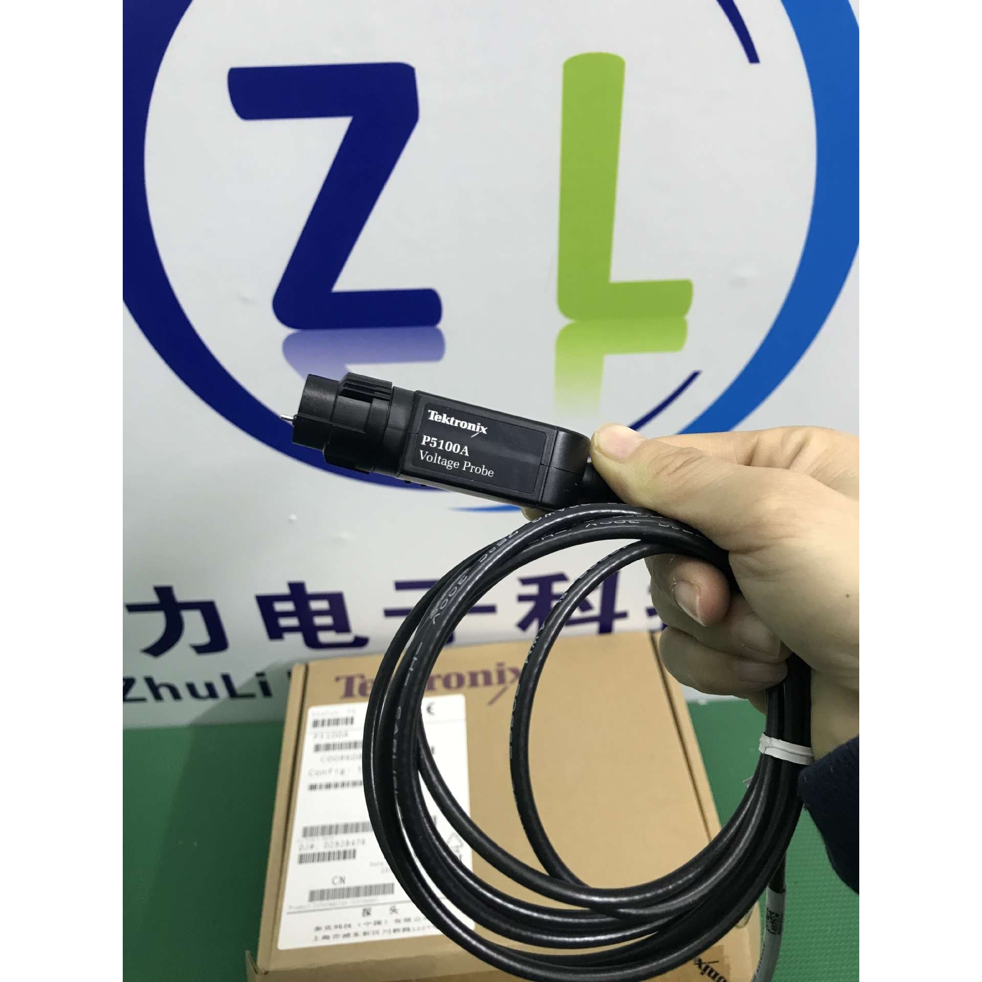 TEKTRONIX 泰克电压探头P5100A  500M带宽2500V高压探头BNC接口