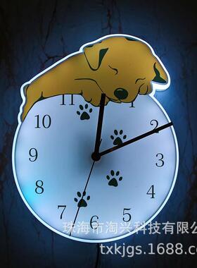 LED灯白色外框挂钟睡觉的狗狗造型时钟宠物脚印钟面家居装饰墙钟