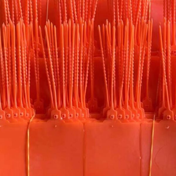 105*82mm物流吊牌标签牌塑料挂签顺心捷达，新款壹米
