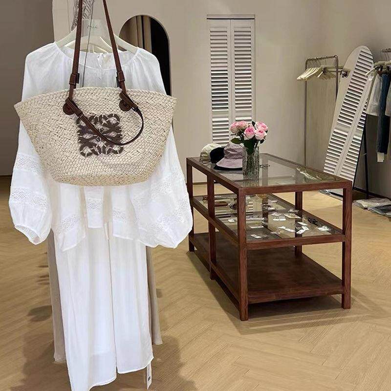 实木中岛柜服装店中岛流水台置物架饰品陈列摆台胡桃色女装展示架