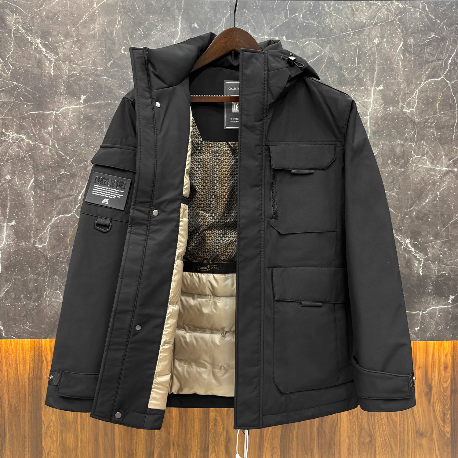 300克90鹅绒！高端系列！款式太帅了！品牌撤柜羽绒服男女冲锋衣