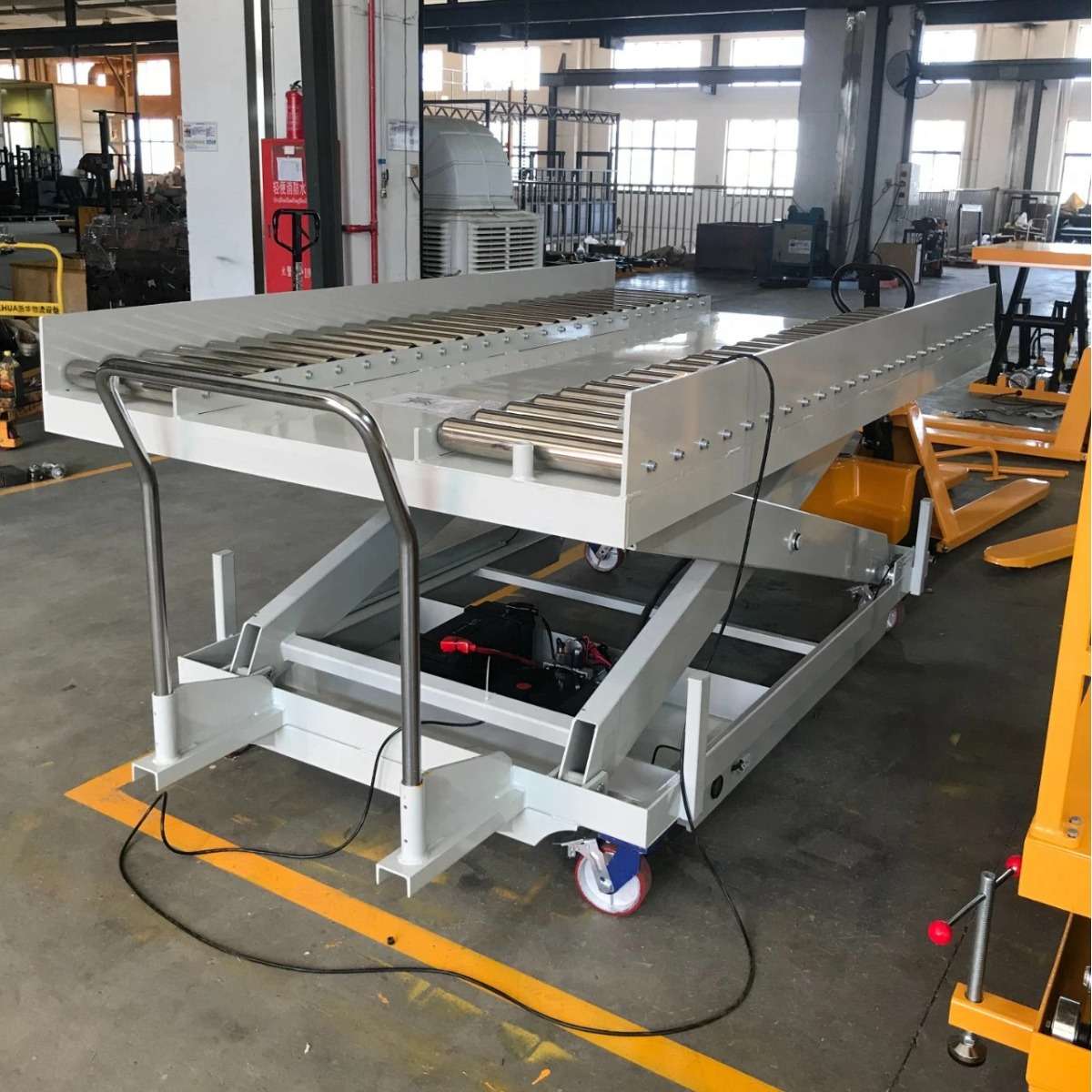 非标滚筒电动液压平台车移动滚轴升降平台车模具手推搬运车升降机