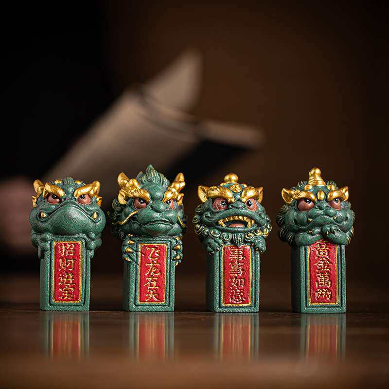 中国风瑞兽彩金石狮子貔貅桌面摆件创意印章家居书房办公室装饰品