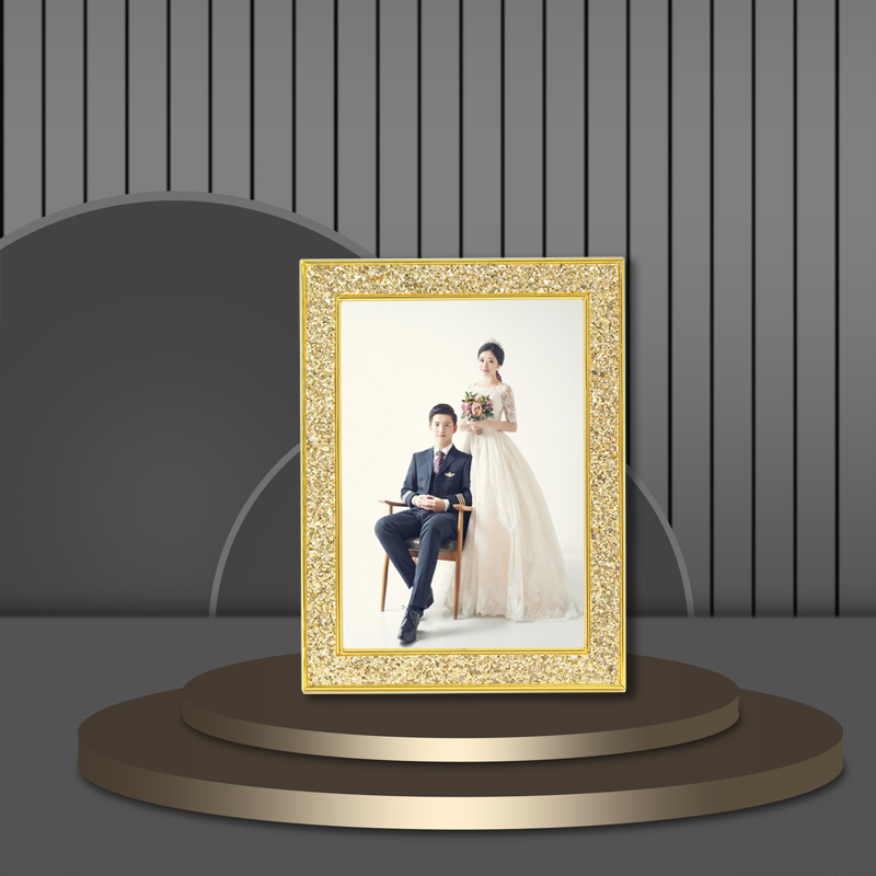 简约轻奢金属玻璃k相框6寸7寸高级摆台10寸创意礼物婚纱照挂墙画
