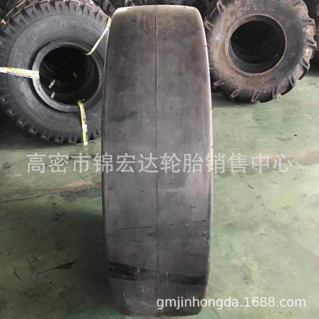 胶轮压路机轮胎13/80-20光面工程轮胎10.5/80-16 C-1花纹