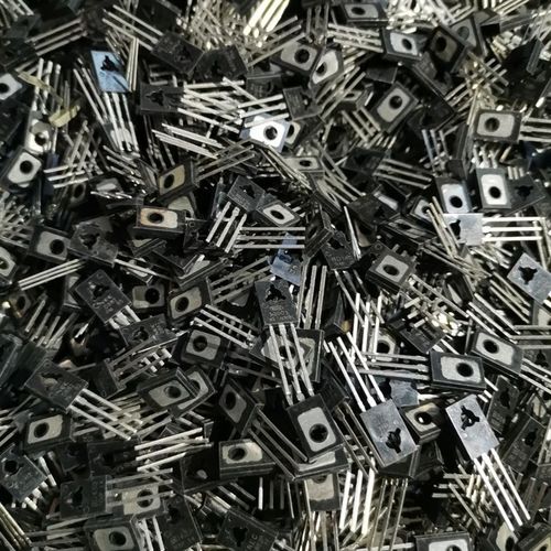 常用混装三极管to-126 BD仔 D772 882 13003 135 136 等随机100克