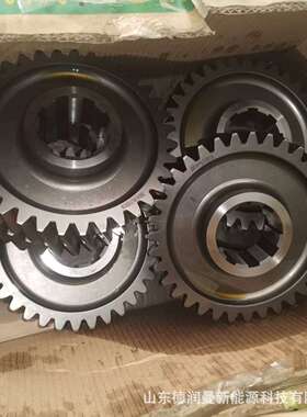 WG7117328008 豪沃MC11主动圆柱齿轮 Z37