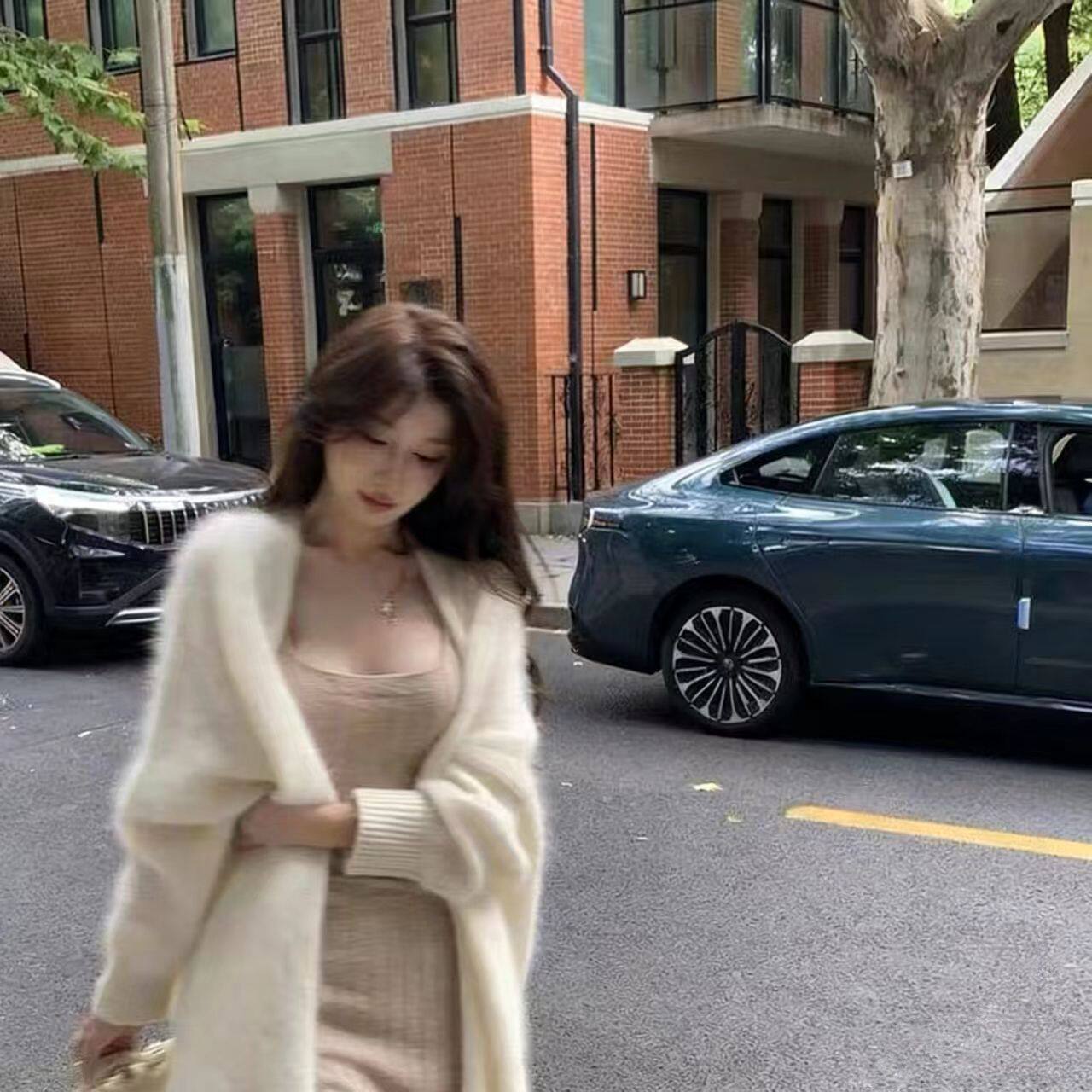 白色开衫毛衣外套女软糯宽松秋冬慵懒风松弛感外搭温柔上衣
