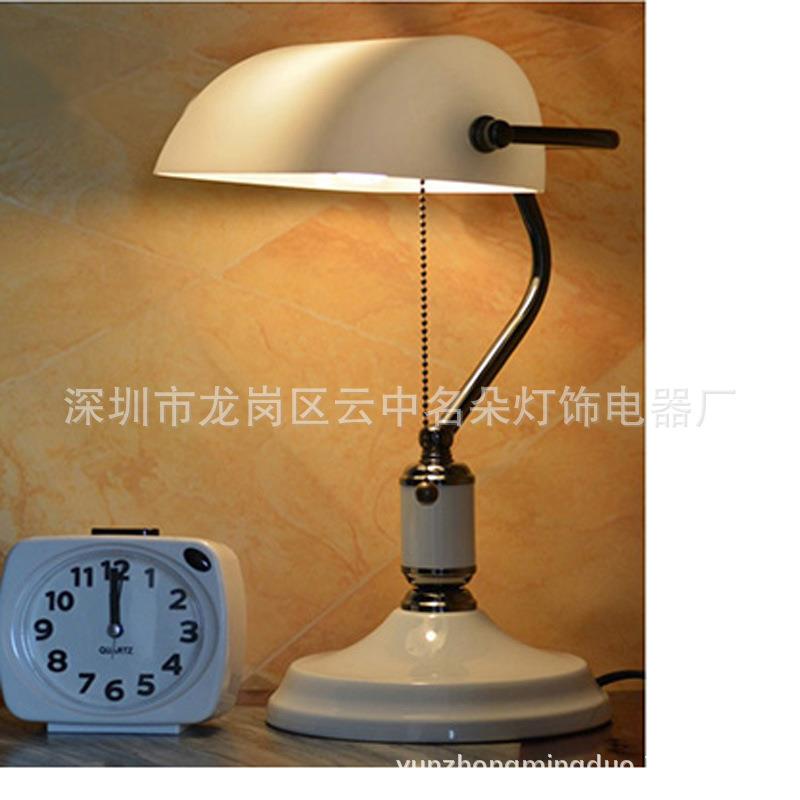 现货供应现代装饰台灯创意个性时尚跨境白色银行灯蒋介石民国台灯