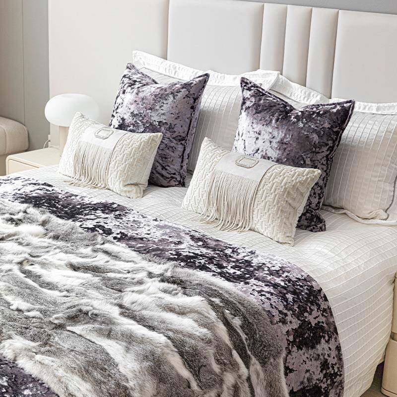 法式轻奢紫色别墅床品套件样板间高端陈列软装用床上抱枕床旗组合