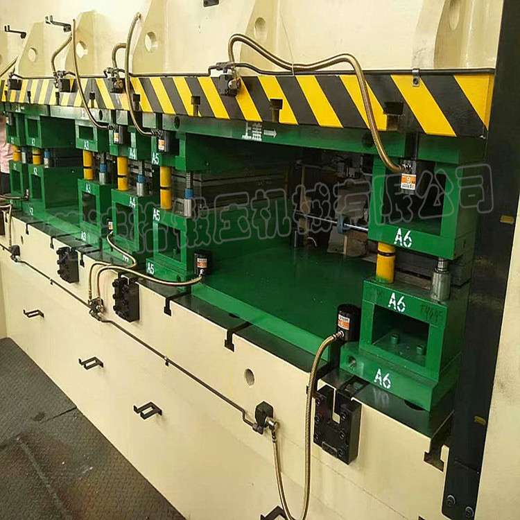自动换模台车液压锁模器夹模器快速夹头快速换模系统举模器移模臂