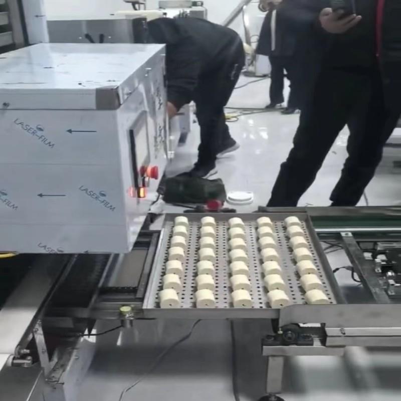 创丰供应商用大型馒头生产线 只要你把面团放进去 就等着出馒头吧