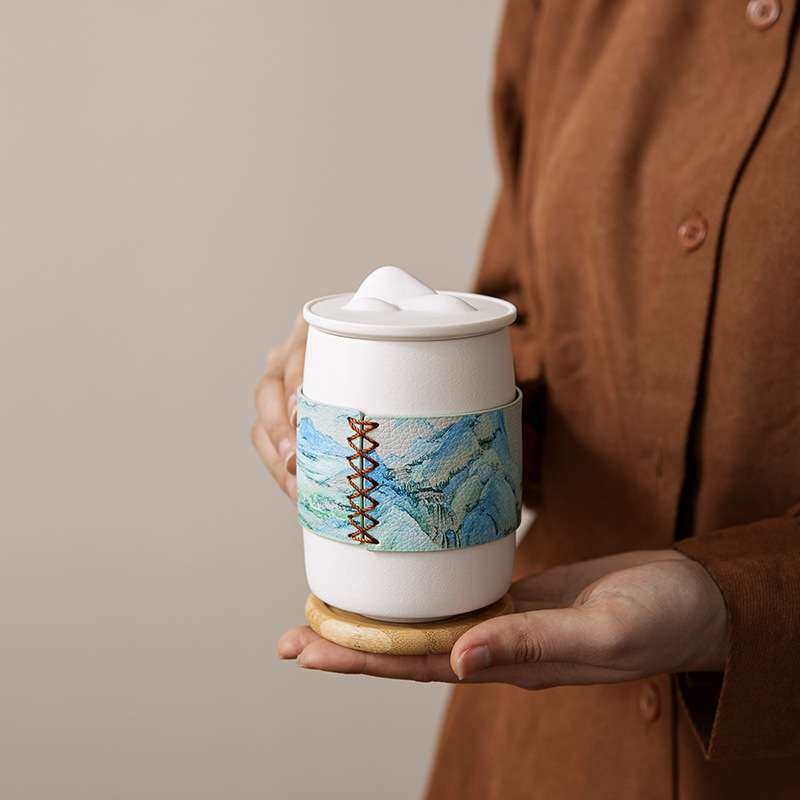 陶瓷高颜值马克杯制定茶水分离杯子泡茶咖啡杯国潮防烫过滤器带盖