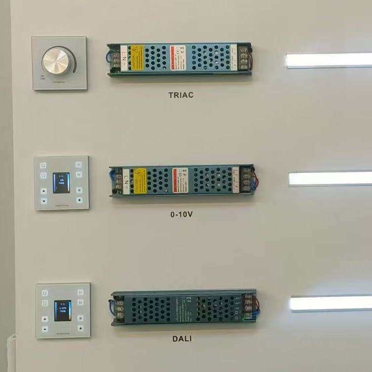 led可控硅调光电源PMWDali220v转24v12v 0-10V灯带智能可调变压器