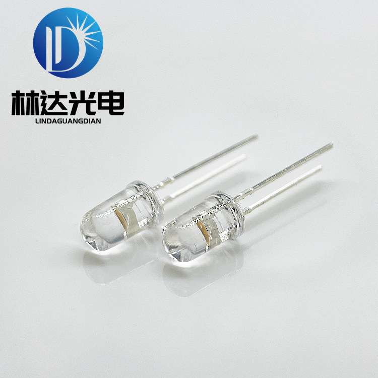 厂家供应F5圆头白光高亮led灯珠5mm白灯发光二极管照明高亮度