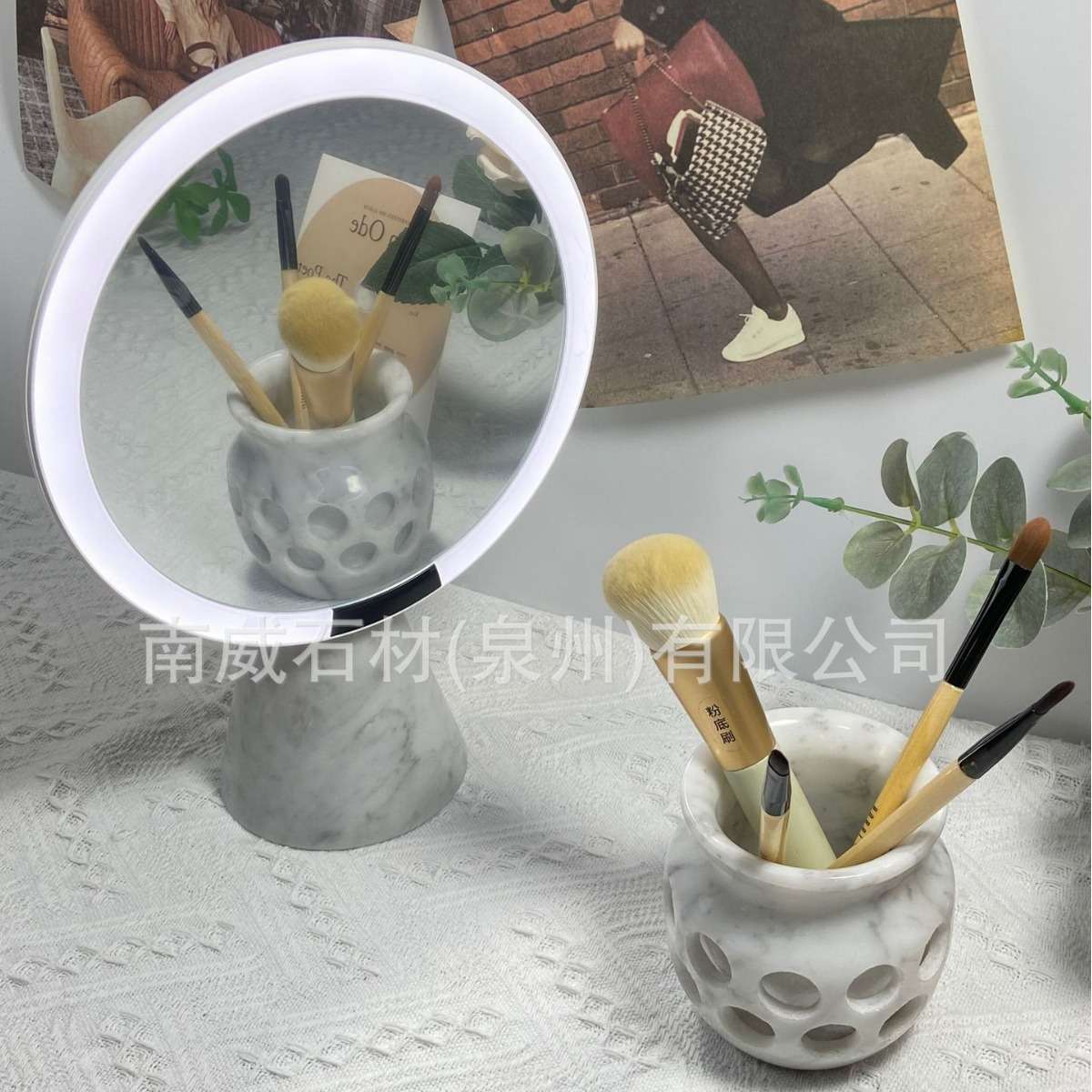 天然大理石底座镜子北欧风化妆镜家居摆件LED简约台式梳妆镜
