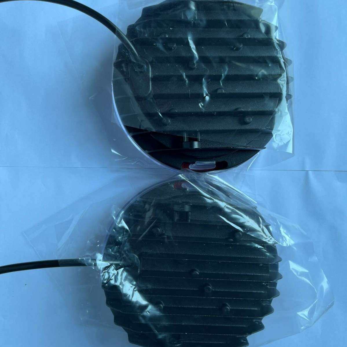 跨境7英寸汽车工作灯越野皮卡车改装货车前杠灯大功率圆形车射灯