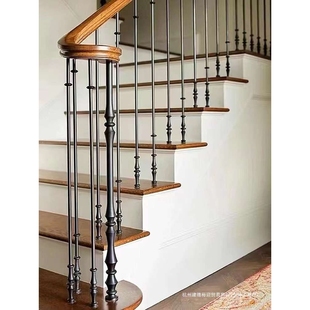 楼梯扶手实木扶手铁艺小柱网红楼梯复式楼梯护栏围栏现代轻奢风