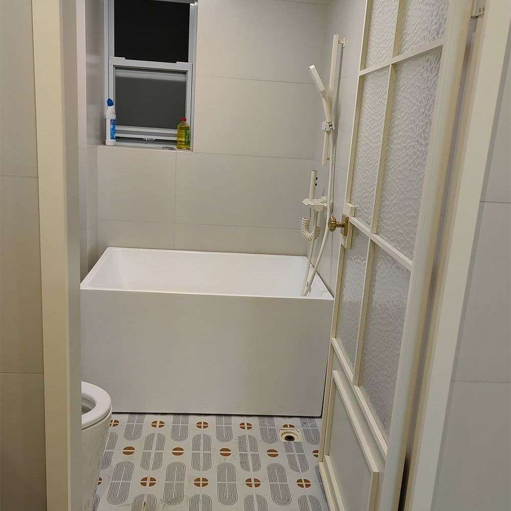 家用成人亚克力浴缸日式小户型无缝一体薄边浴盆工厂直销