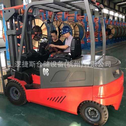 电动平衡重叉车液压四轮座驾式铲车堆垛车装卸搬运车3吨堆高车