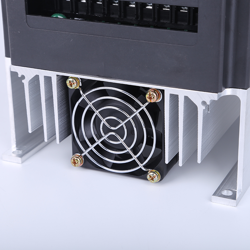 通用型矢量变频器2.2KW 3B80V交流电机调速器1年保修保障