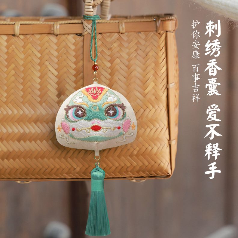 挂件十二生肖特色端午艾草百搭配饰香袋刺绣文创平安福袋香囊香包