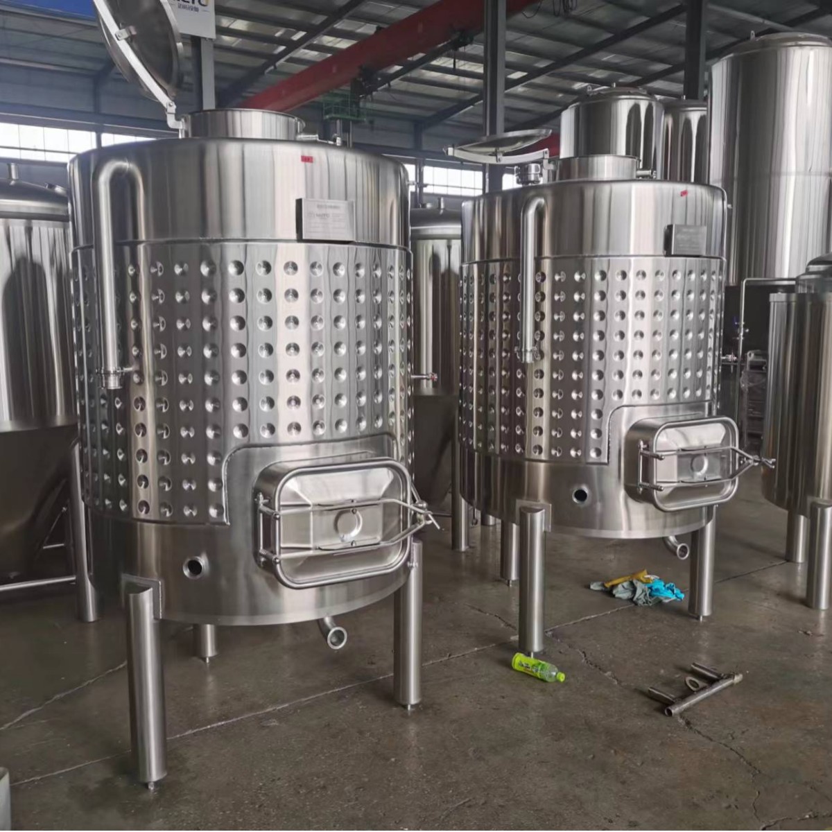 葡萄酒发酵罐 果酒设备储酒罐容器 304食品级酿酒设备