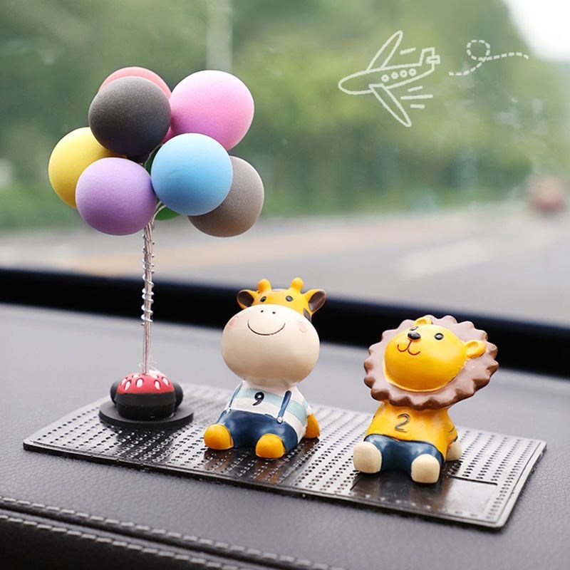 车内饰品摆件女神款汽车创意可爱网红小I公仔车载车上装饰用品大