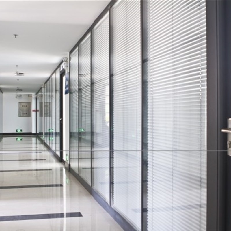 辽宁沈阳玻璃隔断墙 屏风高格间可定制双层钢化玻璃Y玻璃带百叶窗