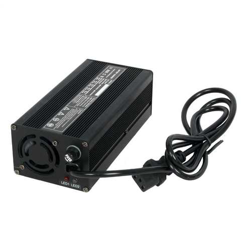 智能便携24V10A 12V20A 58.4V5A电池充电器 机器人充电器
