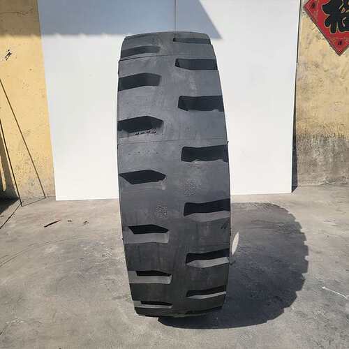 15.5R25装载机轮胎铲车L5半实心加深花纹全钢丝真空工程机械轮胎