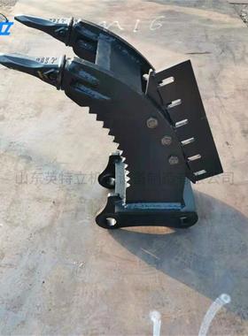 Excavator with soil loosening tool单齿松土器双齿松土设备