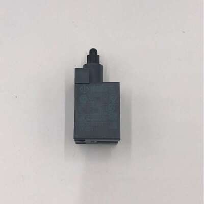 VF B502供应原装 意大利PIZZATO皮扎特 开关 优势现货