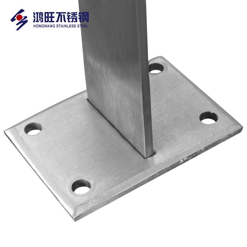 厂家供应家用式304不锈钢工程立柱户外桥梁不锈钢楼梯扶手立柱