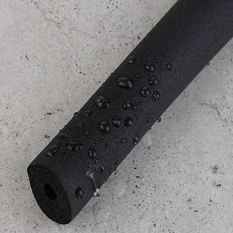 生产铝箔吸音橡塑管  保温太阳能橡塑管    憎水橡塑管