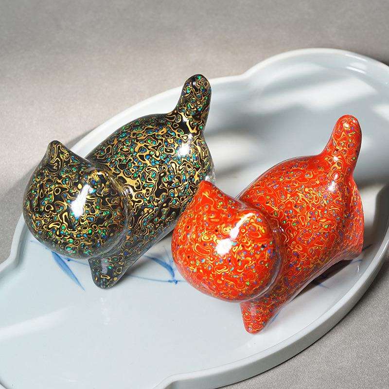 大漆欧泊傲娇猫摆件漆器摆饰高端黑檀底胎工艺小件国风桌面装饰品