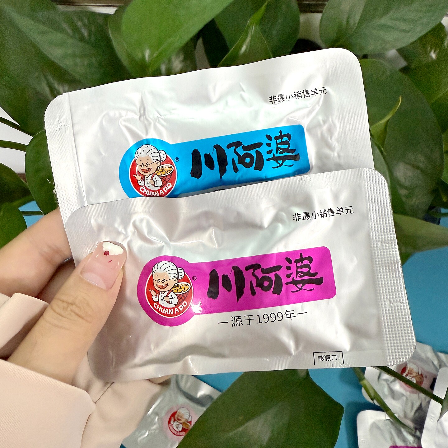 川阿婆熊猫金针菇豆卷海带夹心豆皮卷麻辣解馋豆干休闲小吃小零食