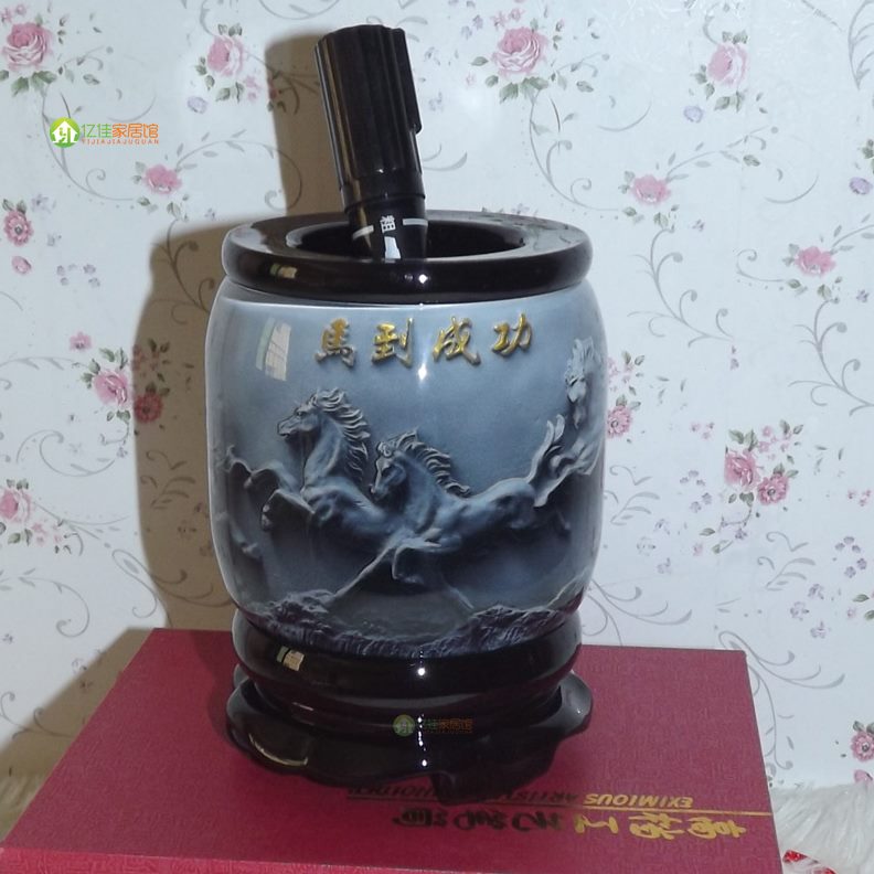 高档摆件创意笔笔筒商务礼品笔筒办公桌筒面水晶欧式旋转生日礼物